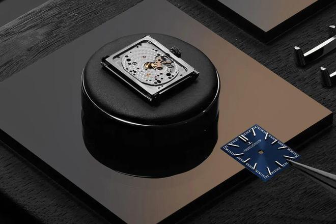 列推出全新入门款好看个性更亲民凯发k8登录新表｜这个高端系(图6)