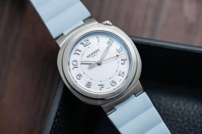 意十足的都市热款才是当下的购表好选!最适合2026年的表是它们!这些创(图4) 意十足的都市热款才是当下的购表好选!最适合2026年的表是它们!这些创(图4)