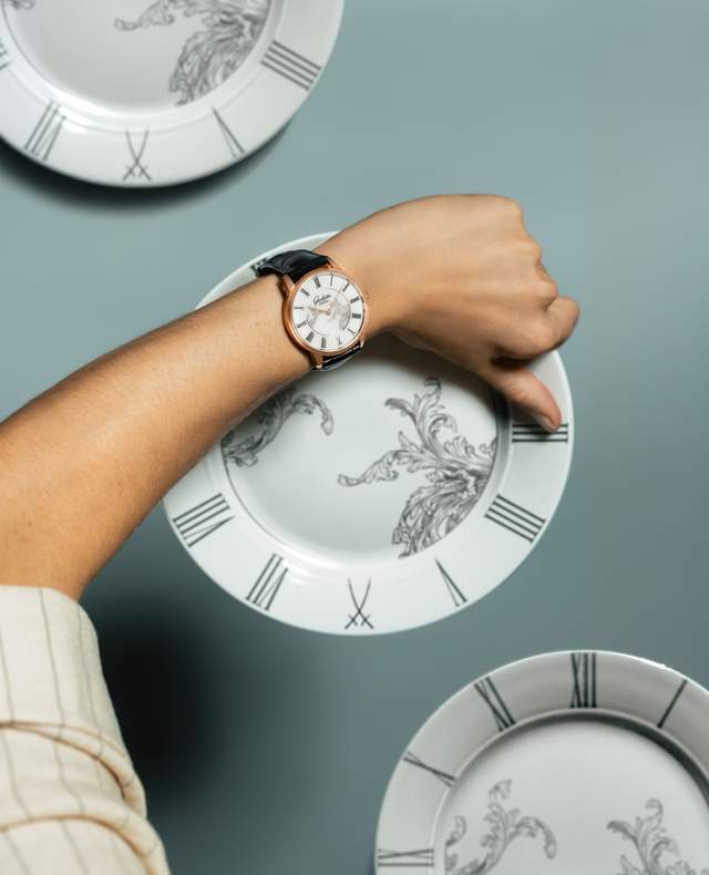 品鉴赏：百年制表传奇与匠艺呈现格拉苏蒂原创2025年限量臻(图3)